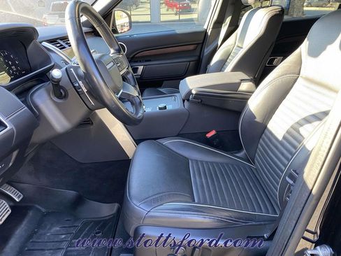 Used 2022 Land Rover Discovery HSE R-Dynamic image 15