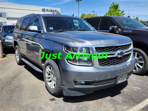 Used 2019 Chevrolet Tahoe LT w/ Luxury Package AWD/4WD image 3