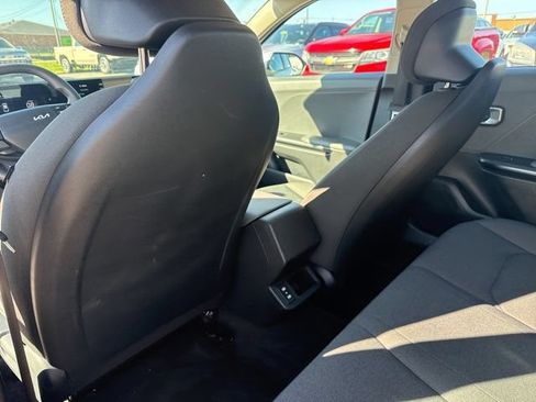 Used 2025 Kia K4 FWD image 27