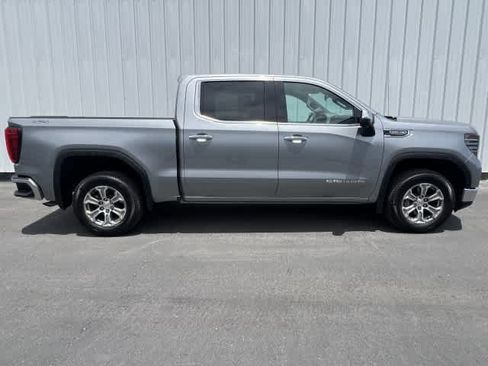 Used 2025 GMC Sierra 1500 SLT AWD/4WD image 7