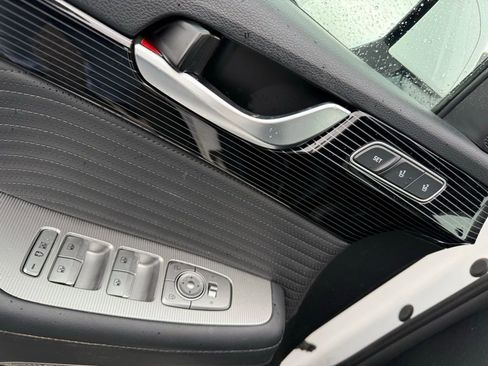 Used 2023 Hyundai Palisade Calligraphy image 9