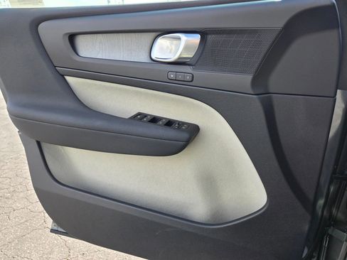 New 2026 Volvo XC40 B5 Plus w/ Protection Package Premier image 14