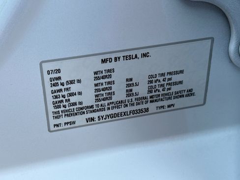 Used 2020 Tesla Model Y Long Range image 38