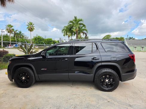 Used 2023 GMC Acadia AT4 AWD/4WD image 4