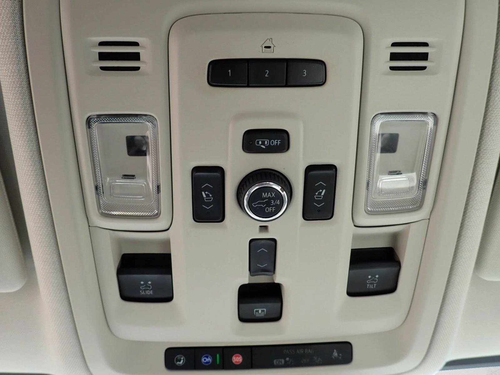 Used 2023 GMC Yukon XL Denali AWD/4WD image 27