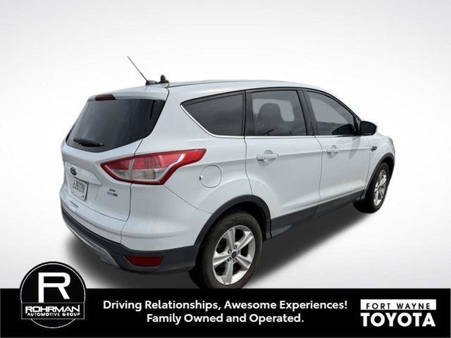 Used 2016 Ford Escape SE AWD/4WD image 3