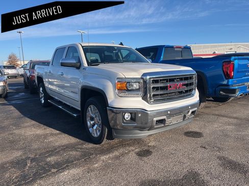 Used 2015 GMC Sierra 1500 SLT w/ SLT Crew Cab Value Package image 1