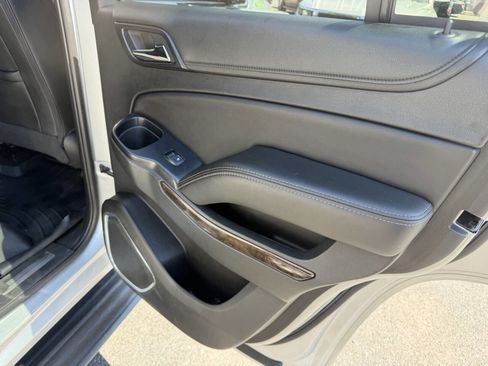 Used 2018 Chevrolet Tahoe LT AWD/4WD image 19