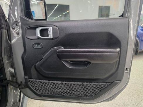 Used 2020 Jeep Wrangler Unlimited Sport AWD/4WD image 34