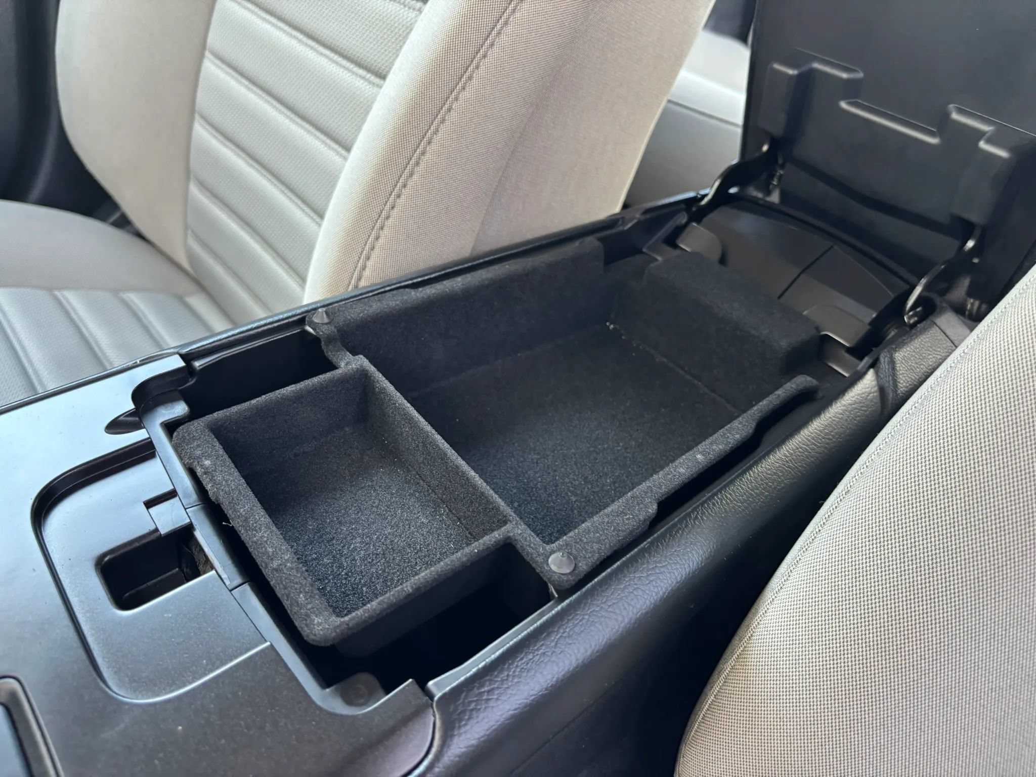 Used 2018 Ford Fusion S FWD image 34