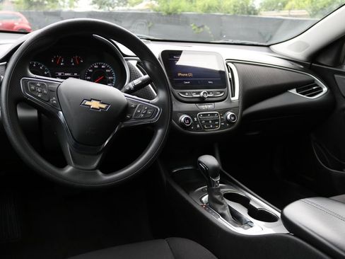 Used 2024 Chevrolet Malibu LT image 14