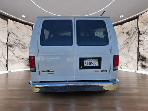 Used 2012 Ford E-350 and Econoline 350 XLT image 7