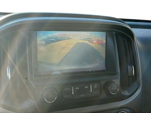 Used 2018 Chevrolet Colorado Z71 image 17