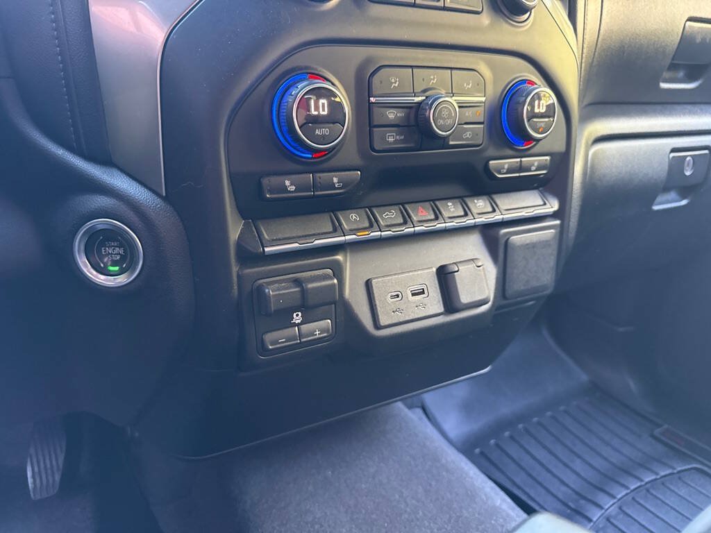 Used 2019 Chevrolet Silverado 1500 RST w/ True North Edition AWD/4WD image 19
