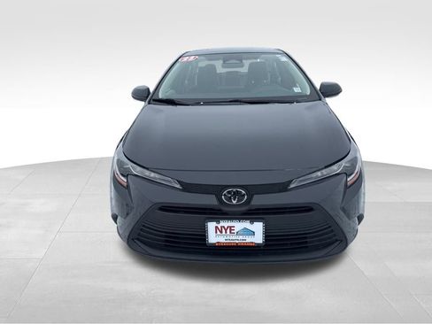 Used 2023 Toyota Corolla LE image 8