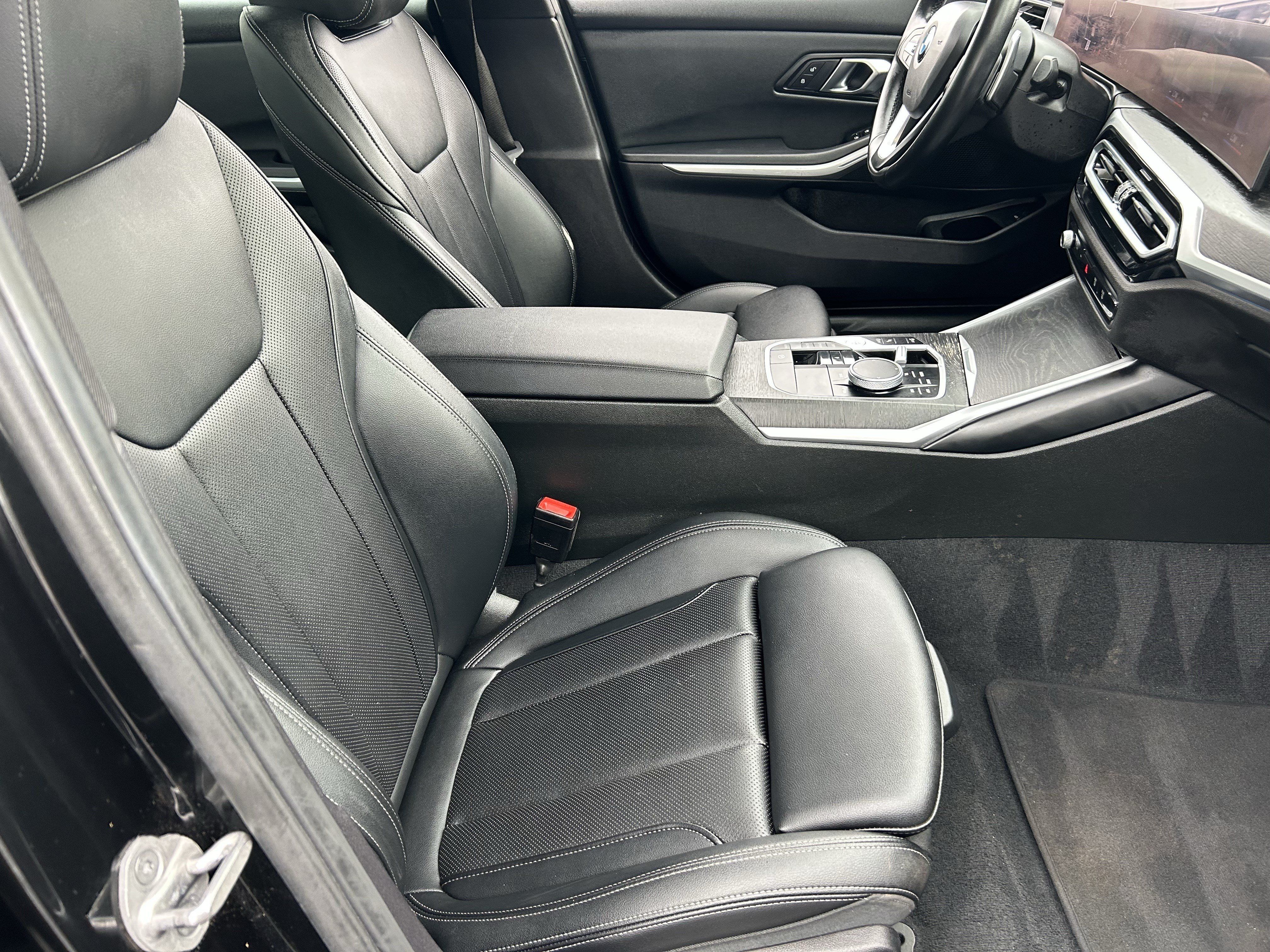 Used 2024 BMW 330i Sedan RWD image 9
