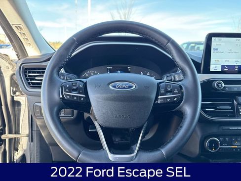 Used 2022 Ford Escape SEL image 18