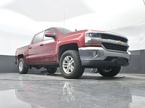 Used 2018 Chevrolet Silverado 1500 LT w/ All Star Edition image 33