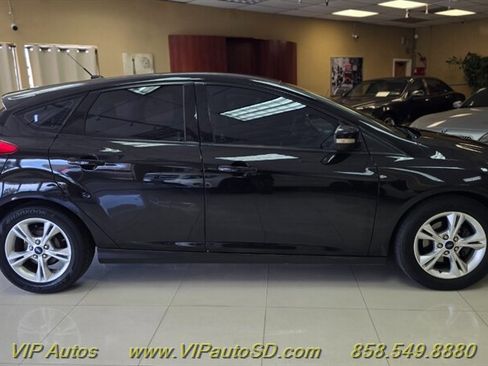 Used 2014 Ford Focus SE FWD image 5