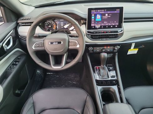 New 2026 Jeep Compass Limited image 4