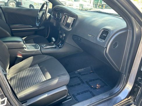 Used 2023 Dodge Charger SXT image 30