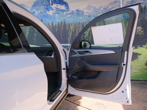 Used 2021 BMW X3 sDrive30i w/ Premium Package RWD image 27
