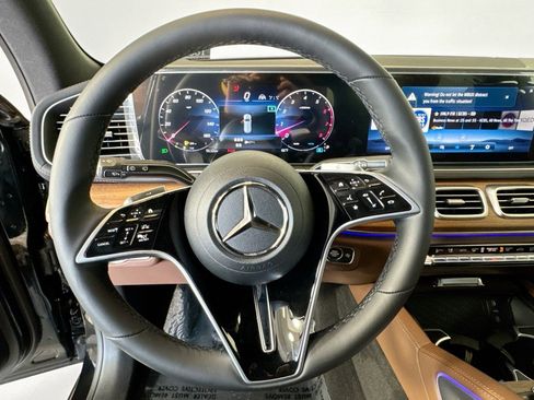 New 2026 Mercedes-Benz GLS 450 GLS 450 4MATIC SUV image 11