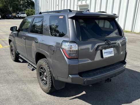 Used 2020 Toyota 4Runner TRD Off-Road Premium w/ Moonroof Package AWD/4WD image 8