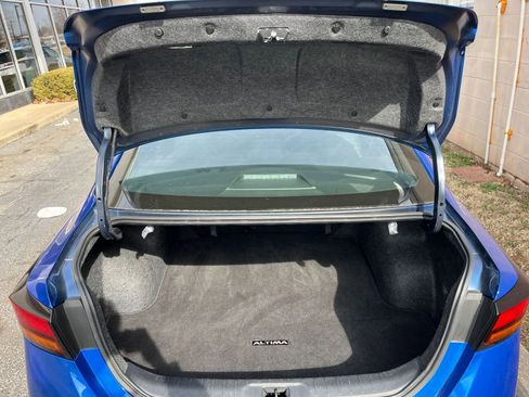 Used 2025 Nissan Altima 2.5 SR image 31