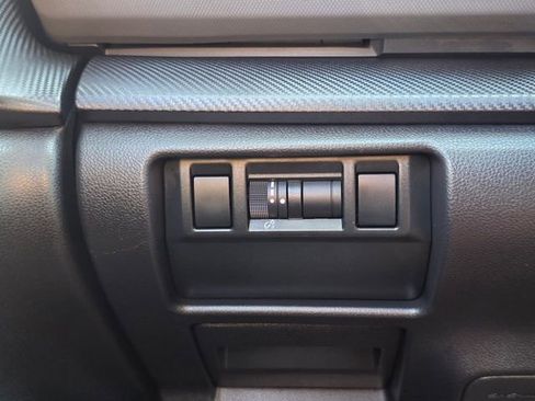 Certified 2025 Subaru Crosstrek 2.5i Limited w/ Crosstrek Mirror Package AWD/4WD image 40