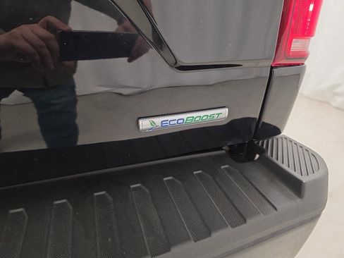 Used 2018 Ford F150 XLT w/ Equipment Group 302A Luxury AWD/4WD image 14