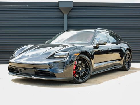 Certified 2024 Porsche Taycan GTS image 1