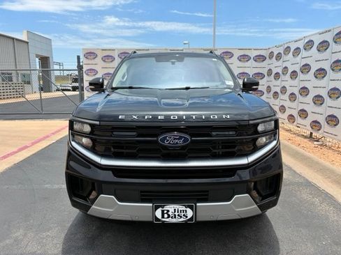 Certified 2025 Ford Expedition Max Platinum AWD/4WD image 3