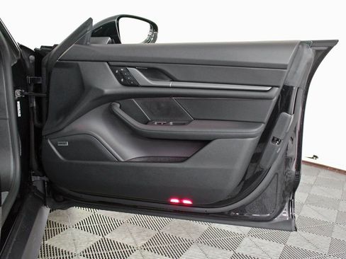 Certified 2025 Porsche Taycan image 39