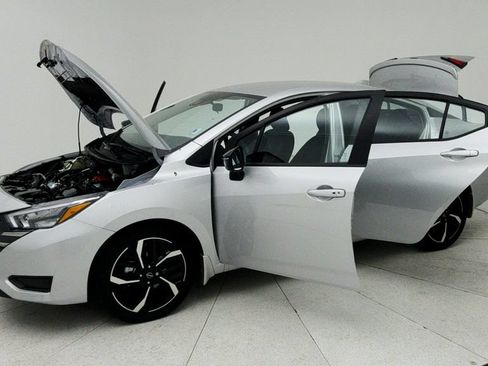 Used 2025 Nissan Versa SR w/ Trunk Package FWD image 11