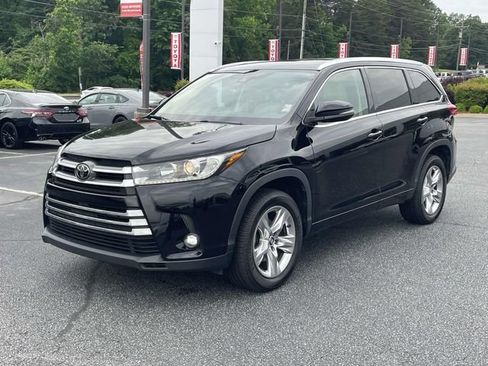 Used 2019 Toyota Highlander Limited FWD image 3