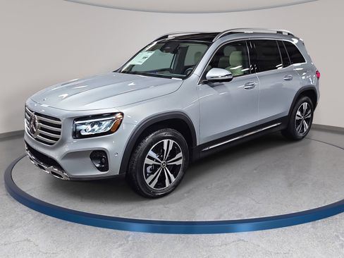 New 2026 Mercedes-Benz GLB 250 image 1