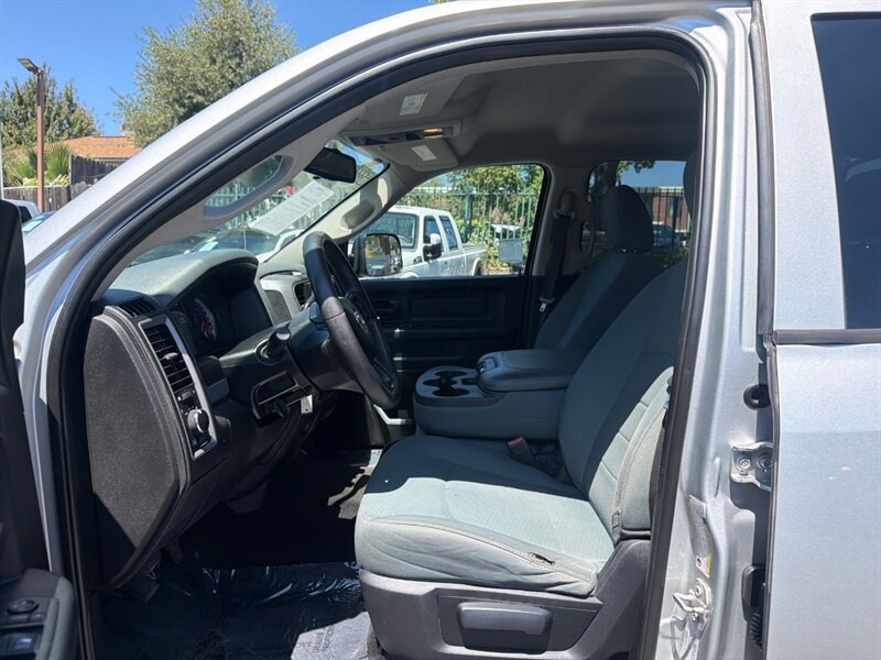Used 2016 RAM 2500 Tradesman w/ Chrome Appearance Group AWD/4WD image 15