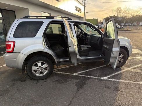 Used 2011 Ford Escape XLT w/ 203A Rapid Spec Order Code image 15