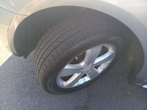 Used 2010 Mercedes-Benz ML 350 2WD image 27