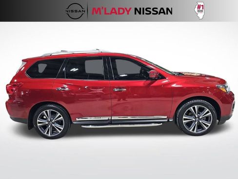 Used 2019 Nissan Pathfinder Platinum image 7