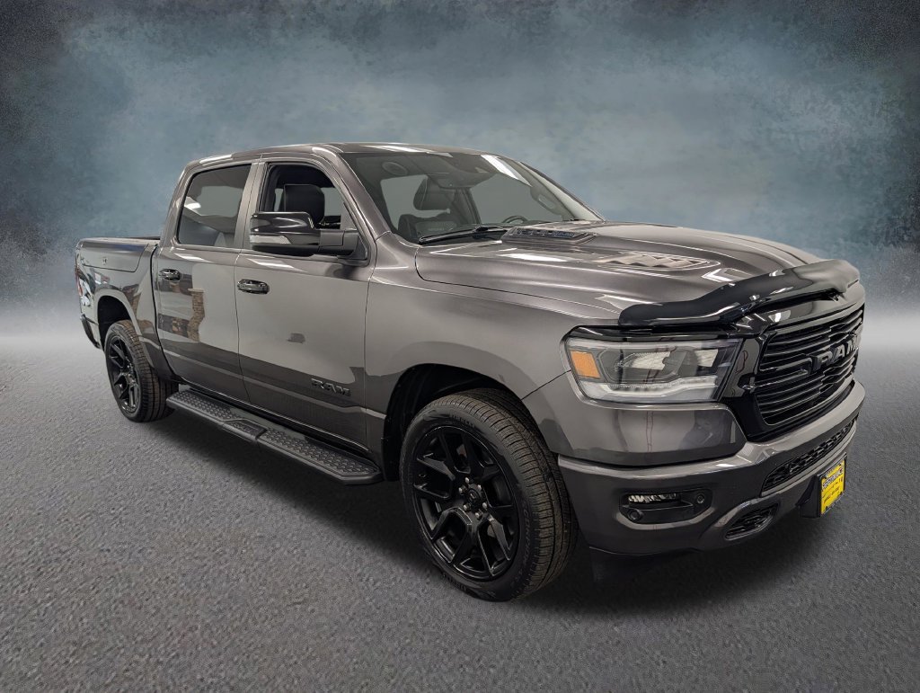 Used 2024 RAM 1500 Laramie AWD/4WD image 3