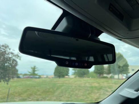 Used 2019 Chevrolet Suburban LT image 45