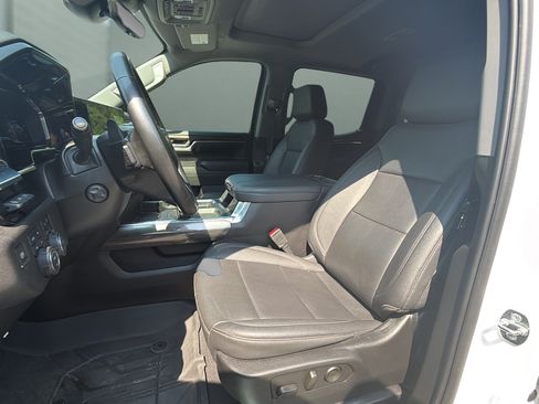 Used 2024 Chevrolet Silverado 1500 LTZ w/ Technology Package AWD/4WD image 10