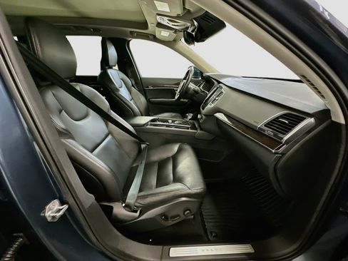 Used 2019 Volvo XC90 T5 Momentum w/ Protection Package Premier AWD/4WD image 35