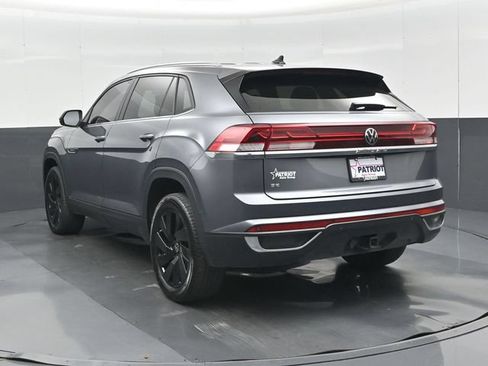 Used 2024 Volkswagen Atlas Cross Sport SE FWD image 30