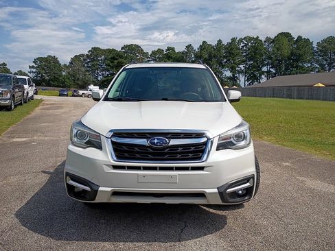 Used 2018 Subaru Forester 2.5i Touring AWD/4WD image 2