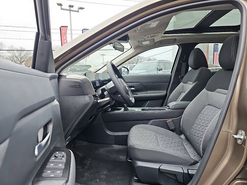 New 2026 Nissan Kicks SV w/ SV Premium Package image 9