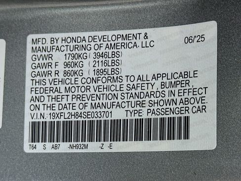 Used 2025 Honda Civic Sport image 12
