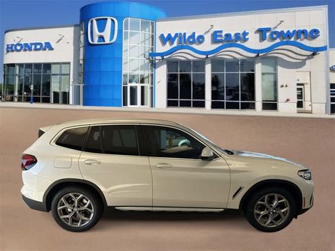 Used 2023 BMW X3 xDrive30i w/ Premium Package image 9
